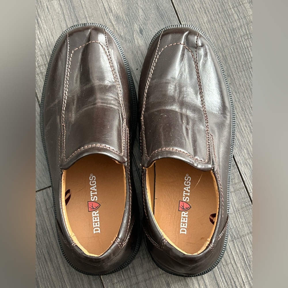 DEER STAGS green point jr size 2 brown dress shoe